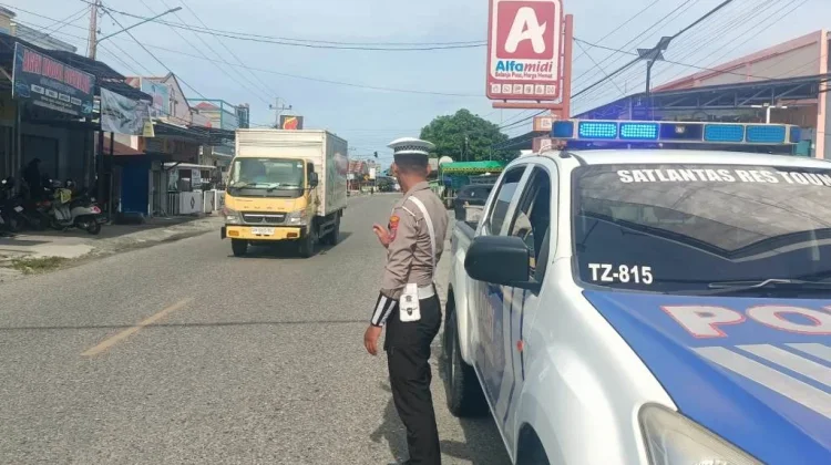 Jaga Kelancaran Lalu Lintas, Satlantas Polres Touna Gencarkan Blue Light Patrol