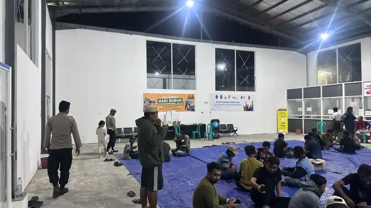 Polres Touna Rayakan May Day lewat Domino Press Humanis
