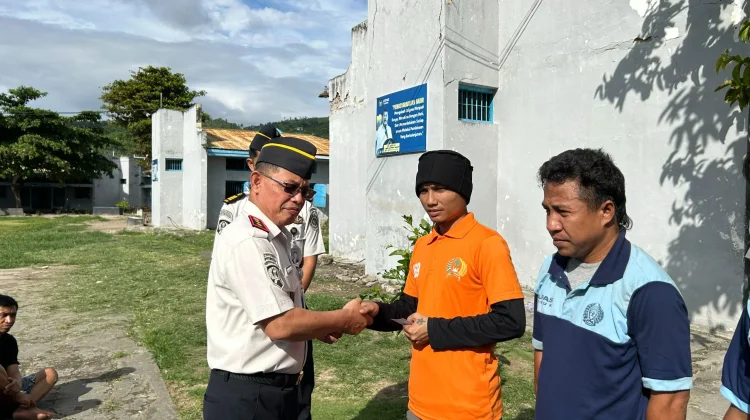 BRI–BSI Dukung HBP ke-62, Lapas Luwuk Bagikan Voucher ke Pemenang