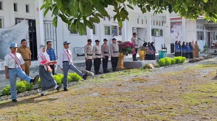 Polres Touna Tanamkan Nilai Karakter dan Kamtibmas di SMAN 2 Ampana Kota