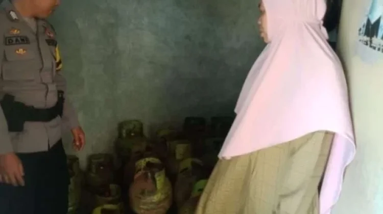 Warga Touna Keluhkan Gas LPG 3 Kg Lebih Banyak di Jual Kepengecer