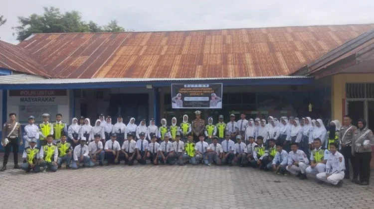 Satlantas Polres Touna Gelar Polantas Menyapa Edukasi Pelajar Tertib Lalu Lintas