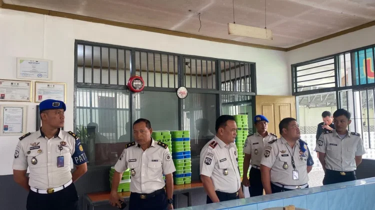 Kalapas Ampana Tinjau Dapur, Pastikan Makanan WBP Higienis dan Layak Konsumsi