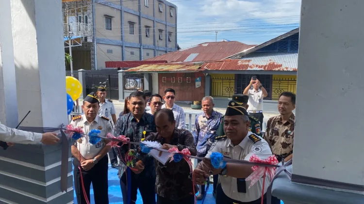 Perkuat Sinergitas, Pemda Poso Serahkan Dokumen dan Resmikan Gedung Pos Bapas Poso