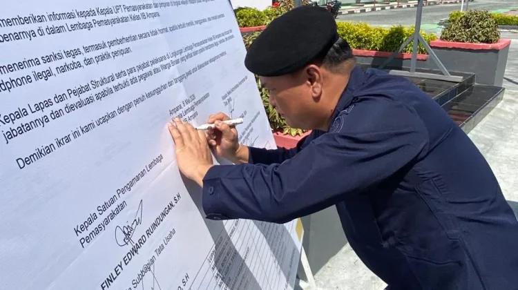 Lapas Ampana Tegaskan Komitmen Berantas HALINAR Melalui Apel dan Ikrar Bersama