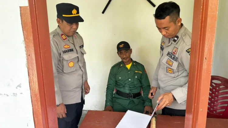 Sat Binmas Polres Touna Nilai Pos Satkamling Desa Sabo
