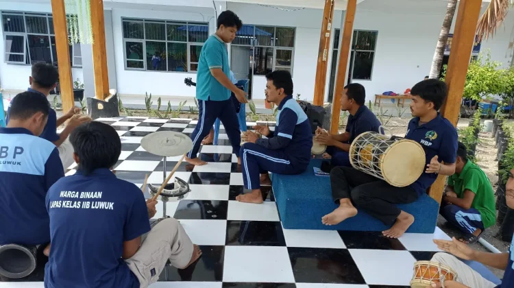 Gema Salawat Dari Balik Jeruji, Warga Binaan Lapas Luwuk Tekuni Seni Marawis