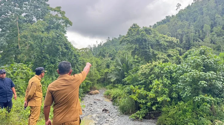 Bupati Touna Tinjau SPAM IKK dan Normalisasi Sungai Urundaka
