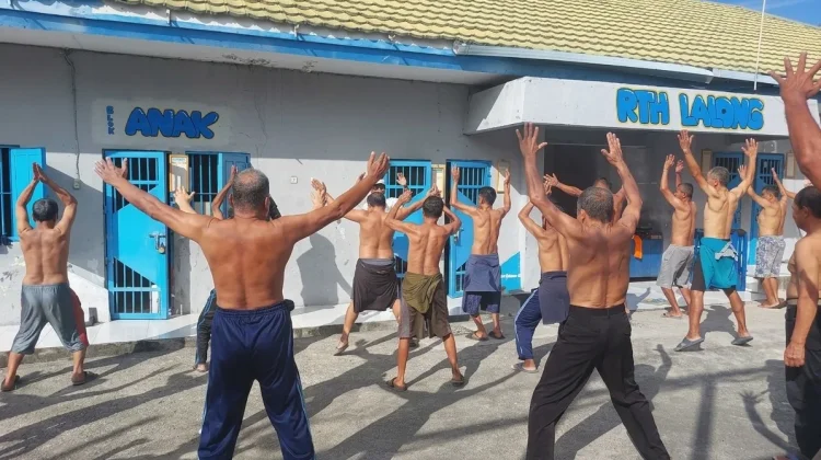 Lapas Luwuk Intensifkan Program Pembinaan Jasmani Bagi Warga Binaan Lansia