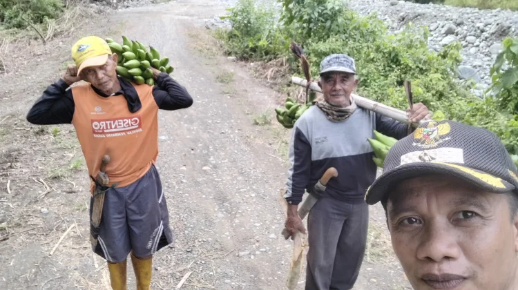 Petani Uetoli Apresiasi Peningkatan JUT menuju Lahan Pertanian