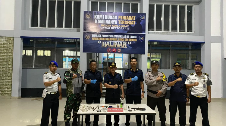 Lapas Luwuk Gelar Razia Gempur Halinar