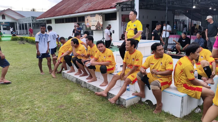 Bupati Touna Bangun Silaturahmi Bersama WBP lewat Olahraga