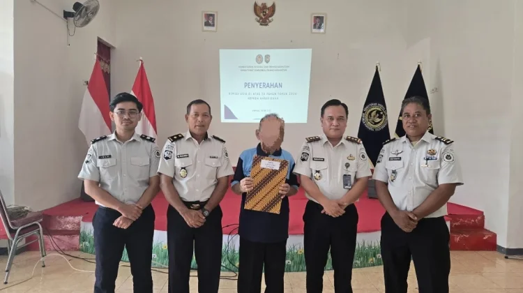 Lapas Ampana Serahkan Remisi Khusus bagi WBP Lanjut Usia di Atas 70 Tahun