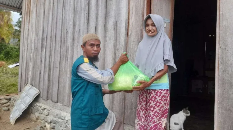 Wahda Inspirasi Zakat Touna Bagi Sembako Kepada Kaum Dhuafa