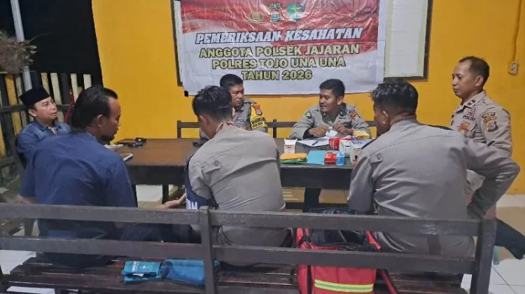 Polsek Walea Kepulauan Jalani Pemeriksaan Kesehatan Rutin