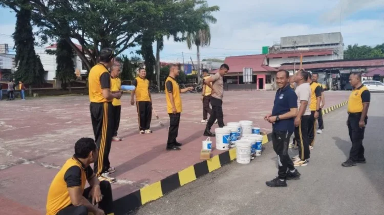 Sambut Hari Bhayangkara ke-80, Polres Poso Gelar Kerja Bakti