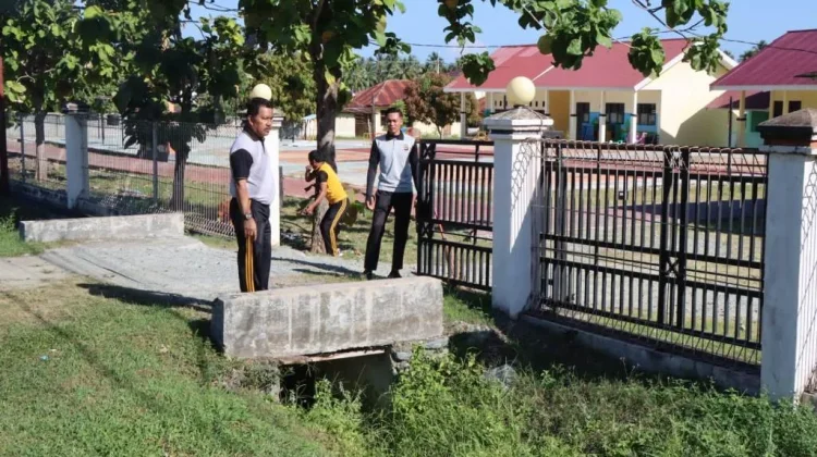 Sambut Hari Bhayangkara Ke-80, Polres Tojo Una-Una Gelar Kerja Bakti