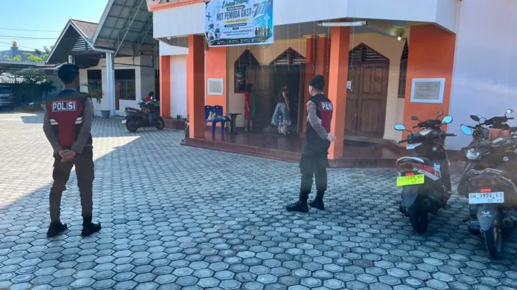 Polres Touna Lakukan Pengamanan Ibadah Minggu di Sejumlah Gereja