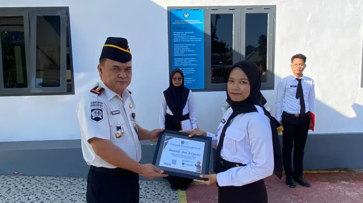 CPNS Lapas Ampana Raih Penghargaan usai Gagalkan Penyelundupan