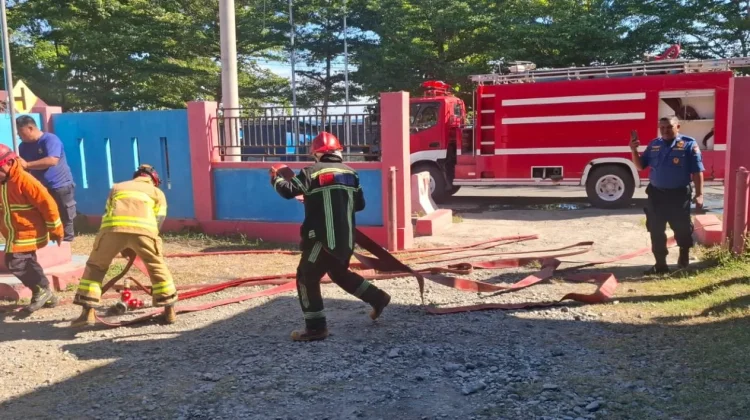 Kejar Target SPM, Damkarmat Touna Uji Tanggap Darurat