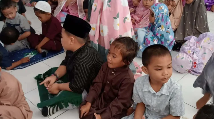 TK/PAUD Aisyiyah Ratolindo Rutin Gelar Praktik Salat untuk Anak Usia Dini
