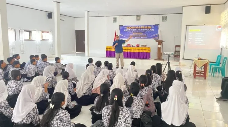 Sat Narkoba Polres Poso Gelar Edukasi Bahaya Narkoba di SMAN 1 Poso