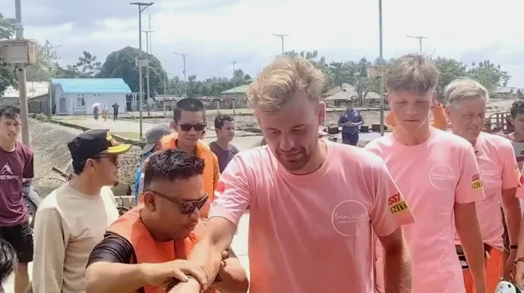 Tujuh WNA Korban Tenggelamnya Speedboat di Teluk Tomini Dievakuasi ke Ampana