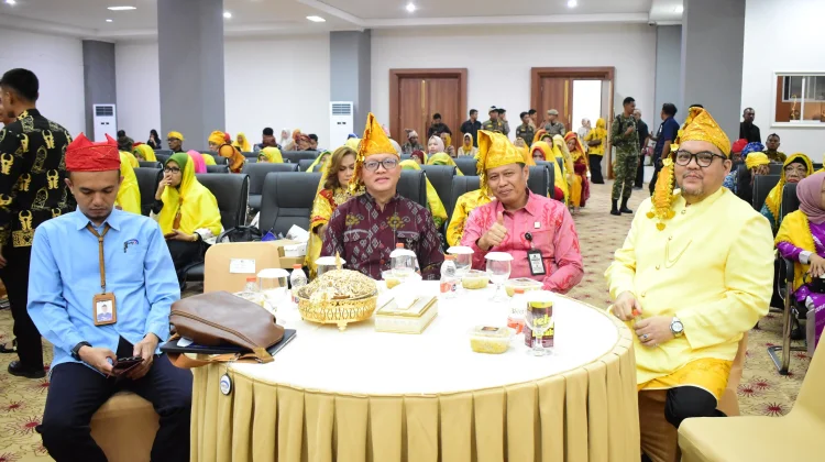 Kakanwil Kemenkum Sulteng Hadiri Pelantikan Badan Musyawarah Adat