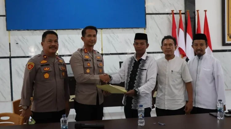 Pererat Silaturahmi, Kapolres Touna Terima Kunjungan Aliansi Masyarakat Muslim