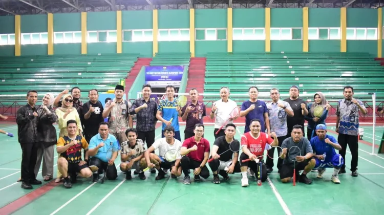 Semarak Hari Kemerdekaan, Kanwil Kemenkum Sulteng Gelar Lomba Bulutangkis