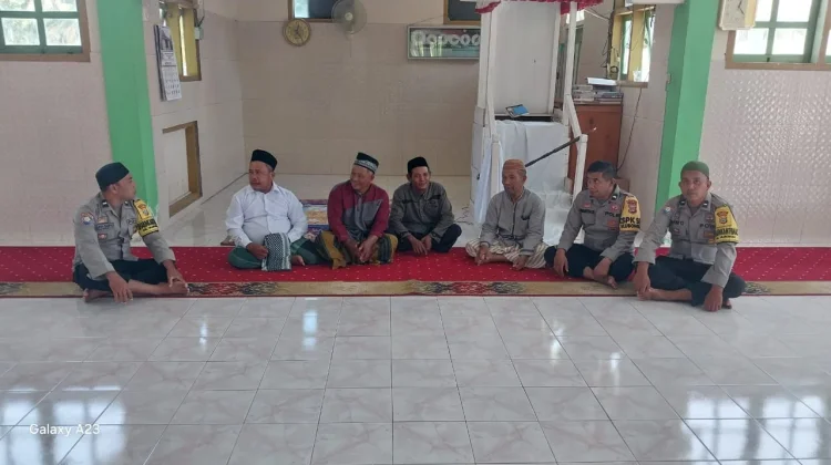 Jum'at Keliling Polsek Ulubongka Ingatkan Masyarakat Cegah Karhutla