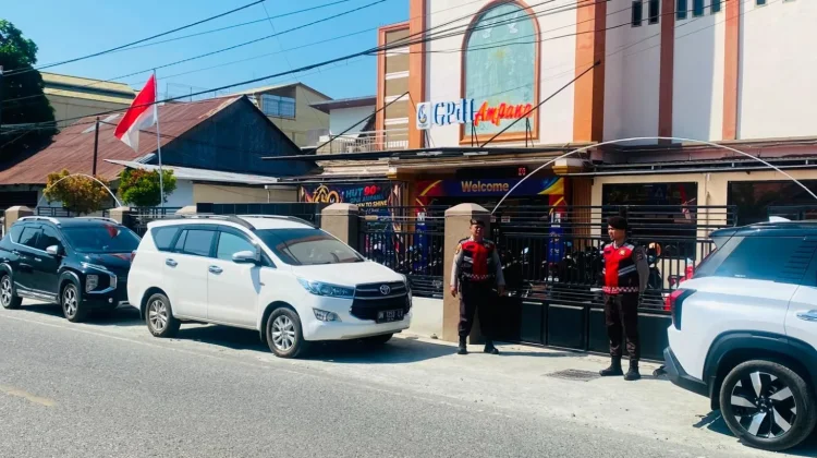 Patroli Dialogis Samapta Polres Touna Sasar Sejumlah Gereja