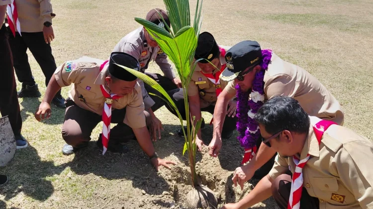 Hadiri Kemah Kembara, Bupati Touna Pesankan Pentingnya Dasa Darma