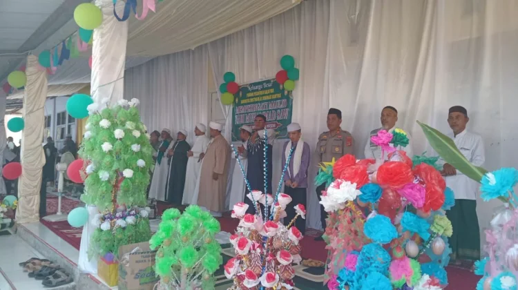 Polres Touna Hadiri Peringatan Maulid Nabi di Ponpes Raudhatul Musthafa