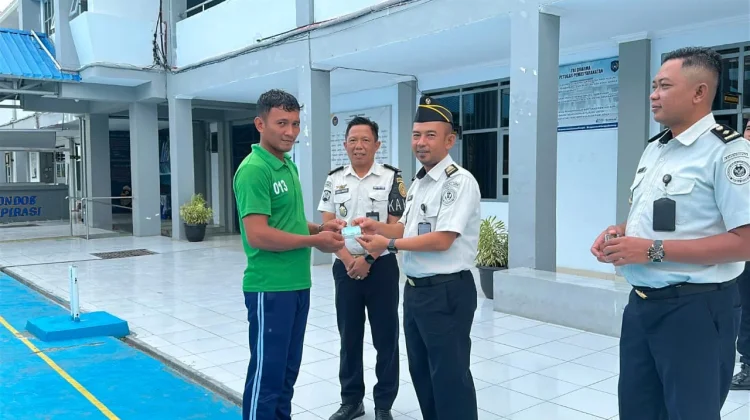 Lapas Luwuk Salurkan Rp3,7 Juta Premi Hasil Kerja Warga Binaan