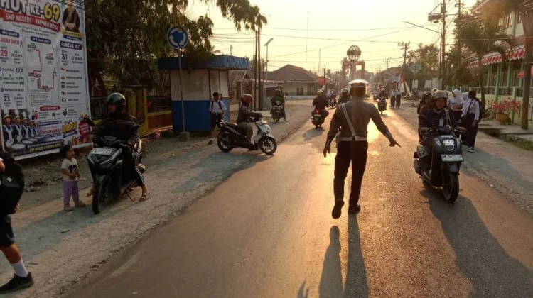 Satlantas Polres Touna Perkuat Pengamanan Lalu Lintas Pagi