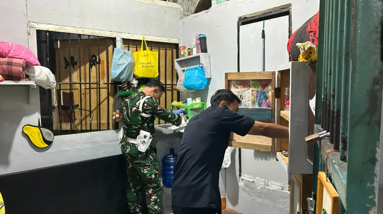 Lapas Luwuk Bersama TNI-Polri Gelar Razia dan Tes Urine Massal