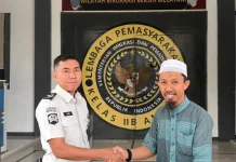 Ramadhan Penuh Berkah, Lapas Ampana Terima Bantuan Al-Qur’an dari Kemenag Touna