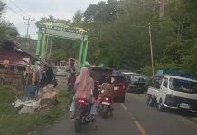 Kemacetan Warnai Kawasan Wisata Permandian Malotong