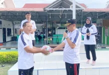 Senam Pagi di Lapas Ampana,Kalapas Tekankan Disiplin dan Pembinaan Mental WBP