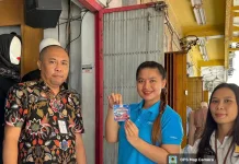Stiker Himbauan Jadi Kampanye Anti Barang Tiruan di Kota Palu