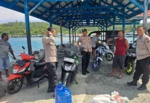 Sambang Sat Binmas Perkuat Kamtibmas Nelayan Desa Labuan Ratolindo
