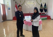 Lapas Ampana Salurkan Beasiswa Inkopasindo untuk Anak Pegawai