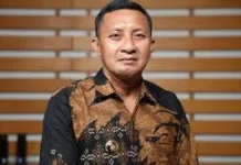 Bupati Touna Dorong Guru Ikut Bantu Siswa Penuhi Kebutuhan Sekolah