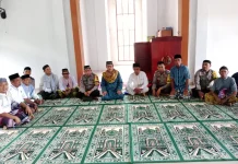 Pererat Silaturahmi dan Jaga Kamtibmas, Polsek Ulubongka Gelar Jumat Keliling
