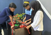 Warga Binaan Lapas Luwuk Sulap Limbah Plastik Jadi Bunga Hias Bernilai Ekonomi