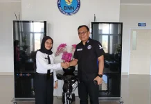 Pegawai Lapas Ampana Terima Sepeda dari BNNP Sulteng