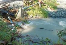 Tim Trandis PDAM Ampana Lakukan Perbaikan Pipa Induk Pasca Diterjang Banjir