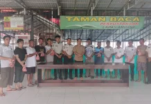 Lapas Ampana Serahkan Daging Kurban kepada 70 Warga Binaan pada Momentum Iduladha