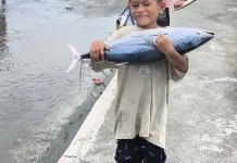 Akrab dengan Nelayan, Penampkan Unik Anak-Anak Pesisir Labuan